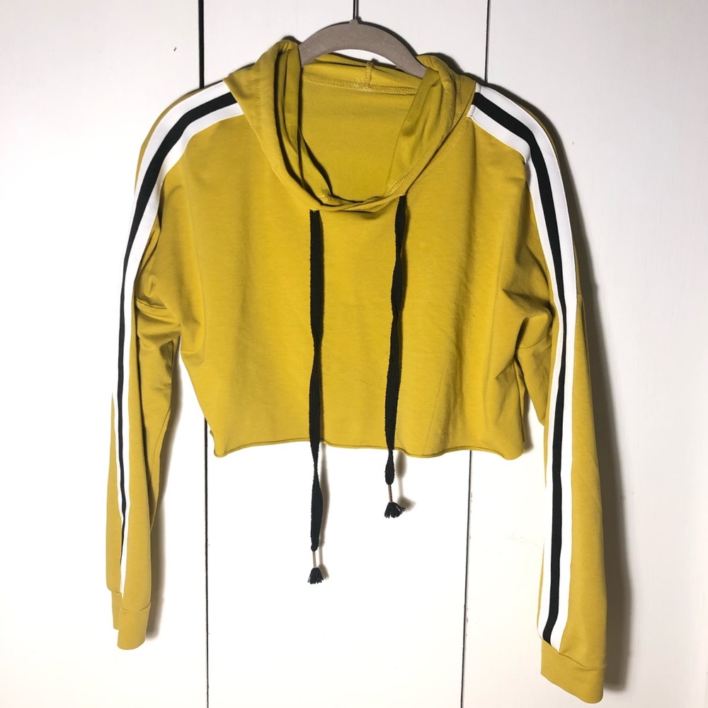 ROMWE mustard yellow cropped hoodie